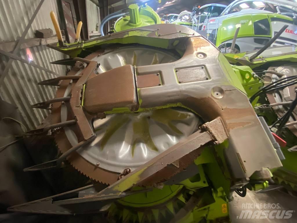 CLAAS Orbis 600 AC Önjáró szecskázók