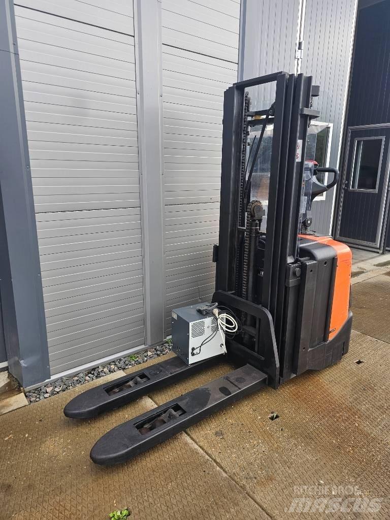 BT SPE 125 L 4150mm Gyalogkíséretű targonca