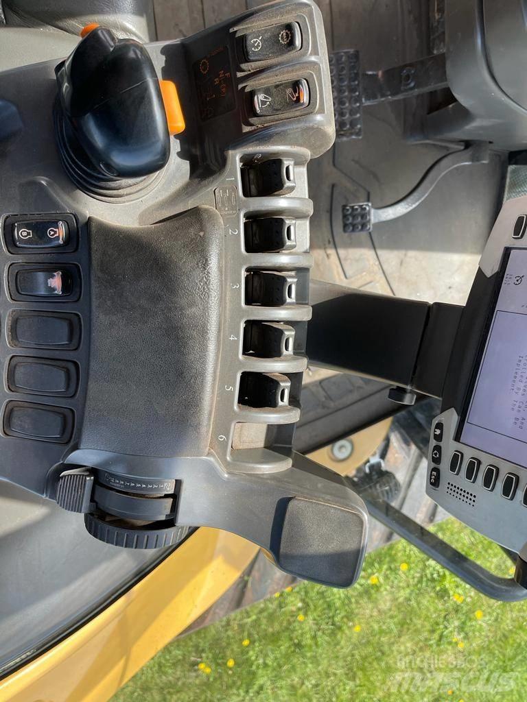 Challenger MT 775 E Traktorok