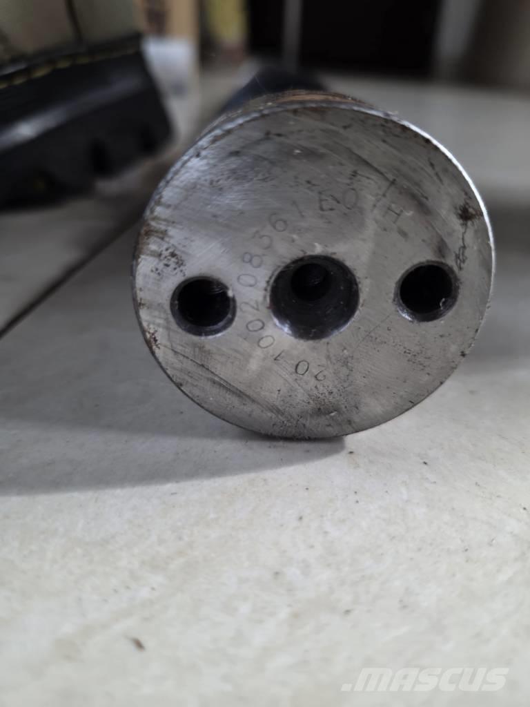  BF 20100208361 Motorok