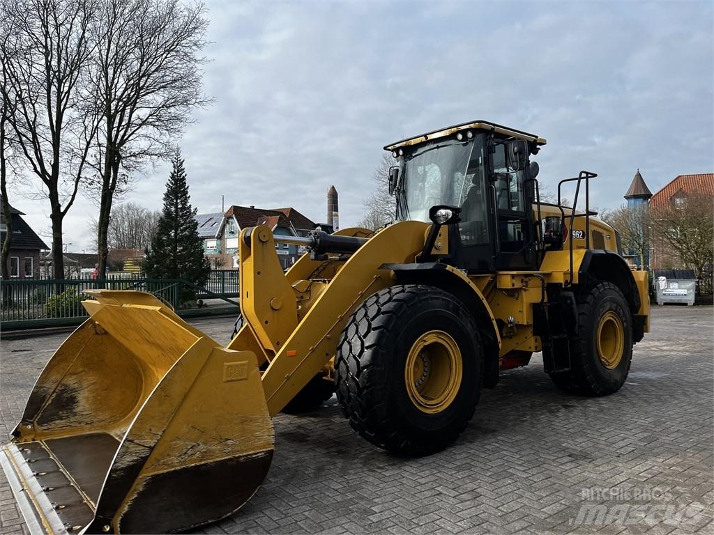 CAT 962 Gumikerekes homlokrakodók