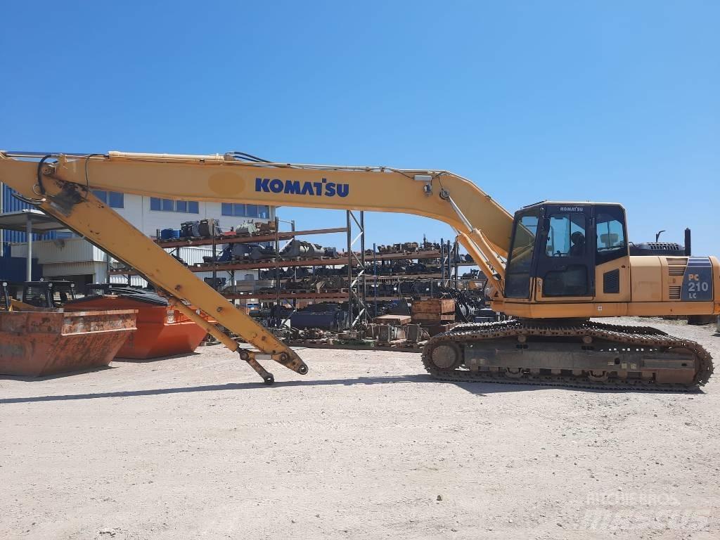 Komatsu PC 210 Lánctalpas kotrók