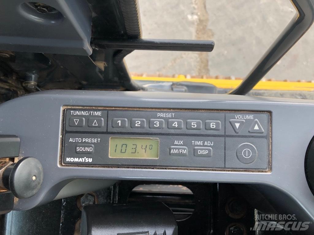 Komatsu PC210LC-11 Lánctalpas kotrók