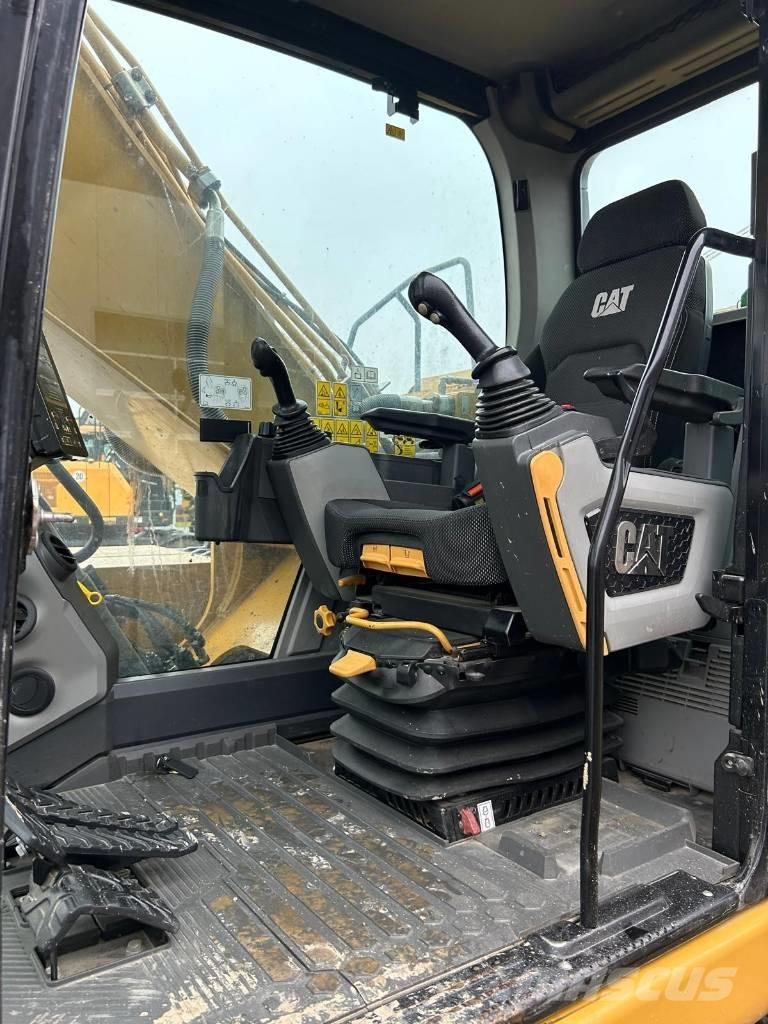 CAT 320 Lánctalpas kotrók