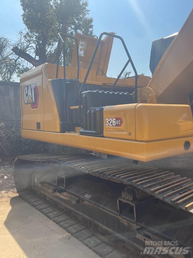 CAT 326 GC Lánctalpas kotrók