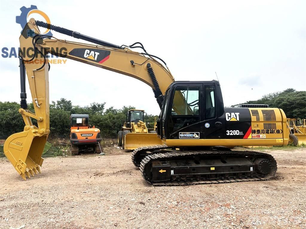 CAT 320 D2L Lánctalpas kotrók
