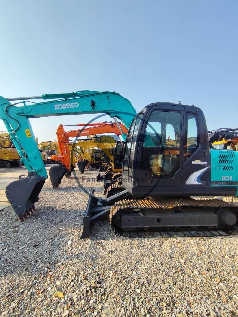 Kobelco SK 75 Lánctalpas kotrók