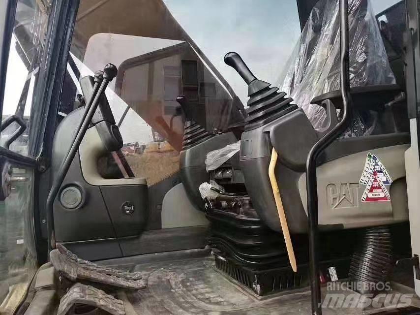 CAT 320 D Lánctalpas kotrók