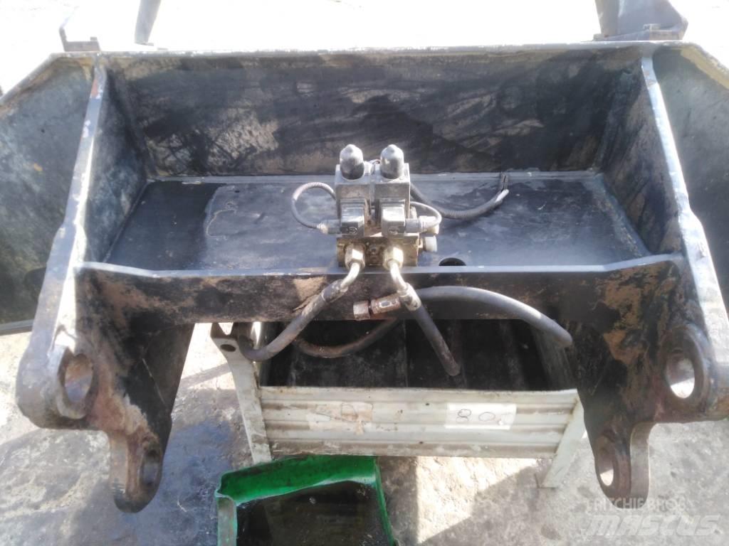 CAT M 318 Alváz és felfüggesztés