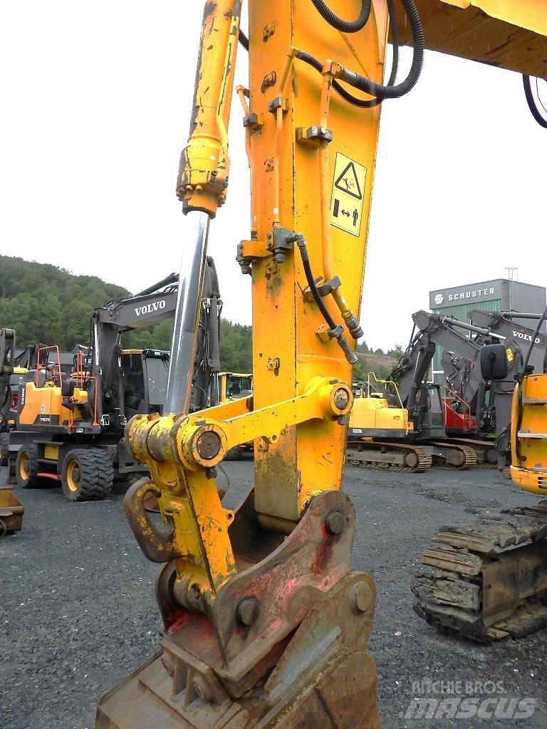 JCB JZ 235 LC Lánctalpas kotrók