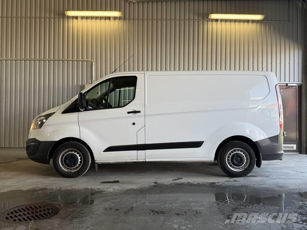 Ford Transit Custom Transporterek