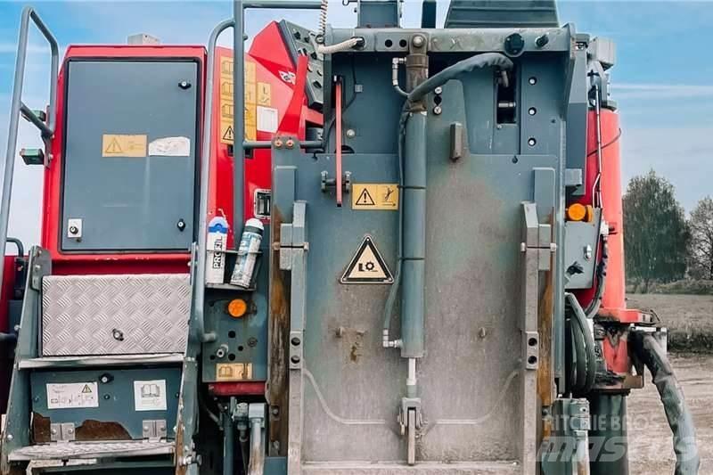 Wirtgen W100Fi Egyéb