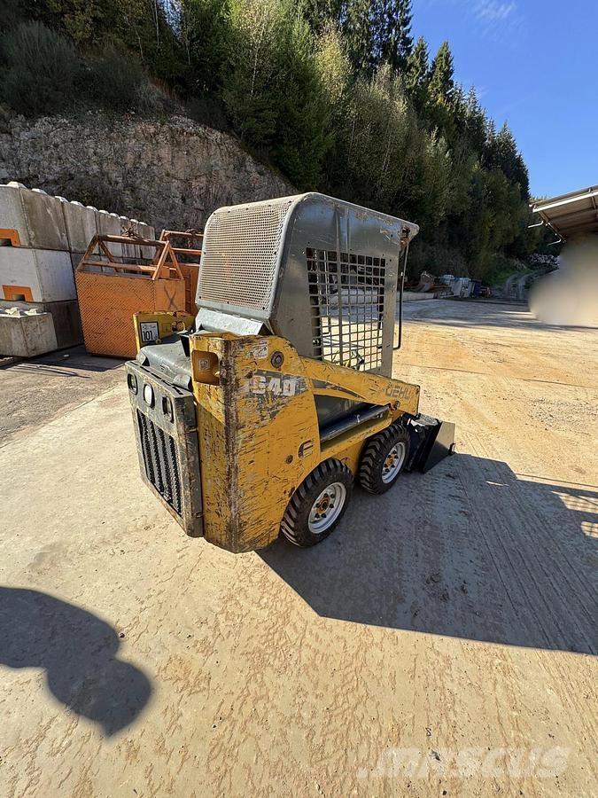 Gehl 1640 Vonszolók