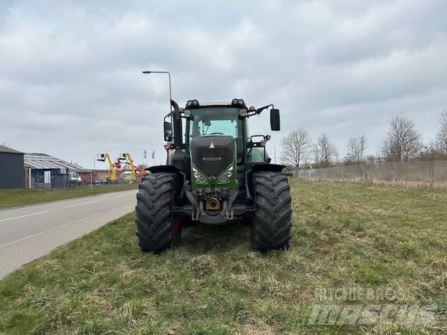 Fendt 828 Vario Traktorok