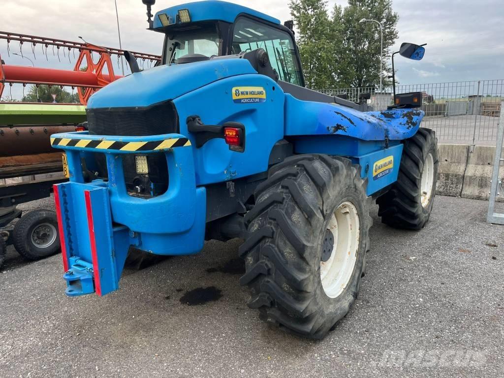 New Holland LM 430 Teleszkópos mezőgazdasági rakodók