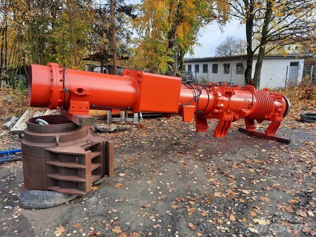 Delmag D46-32 Dízelel kalapácsok