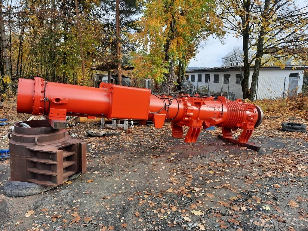 Delmag D46-32 Dízelel kalapácsok