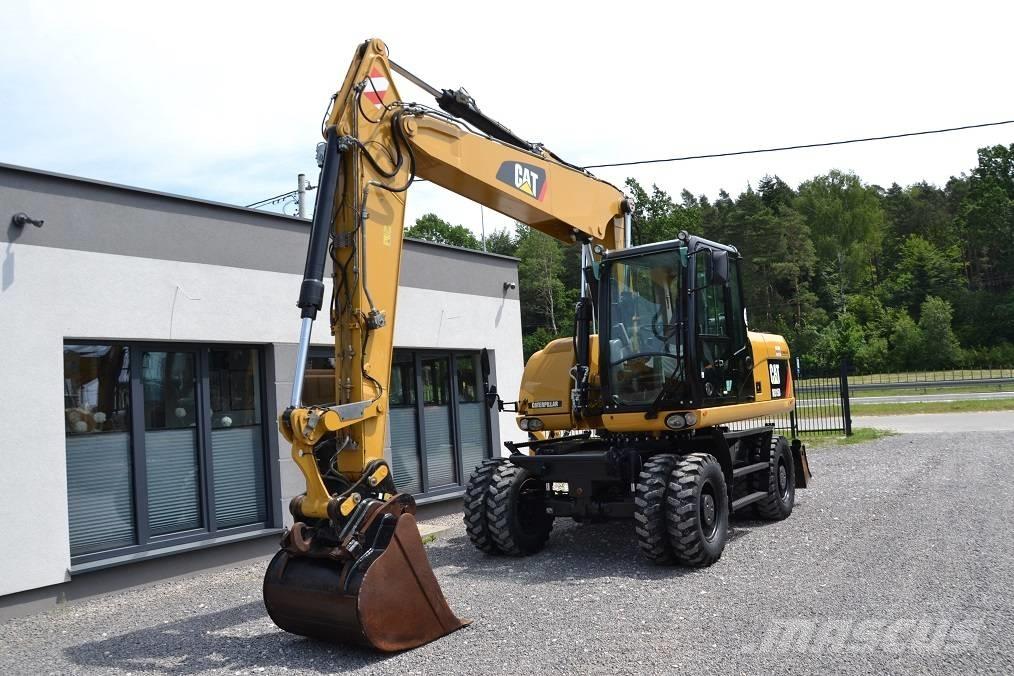 CAT M 315 D Gumikerekes kotrók