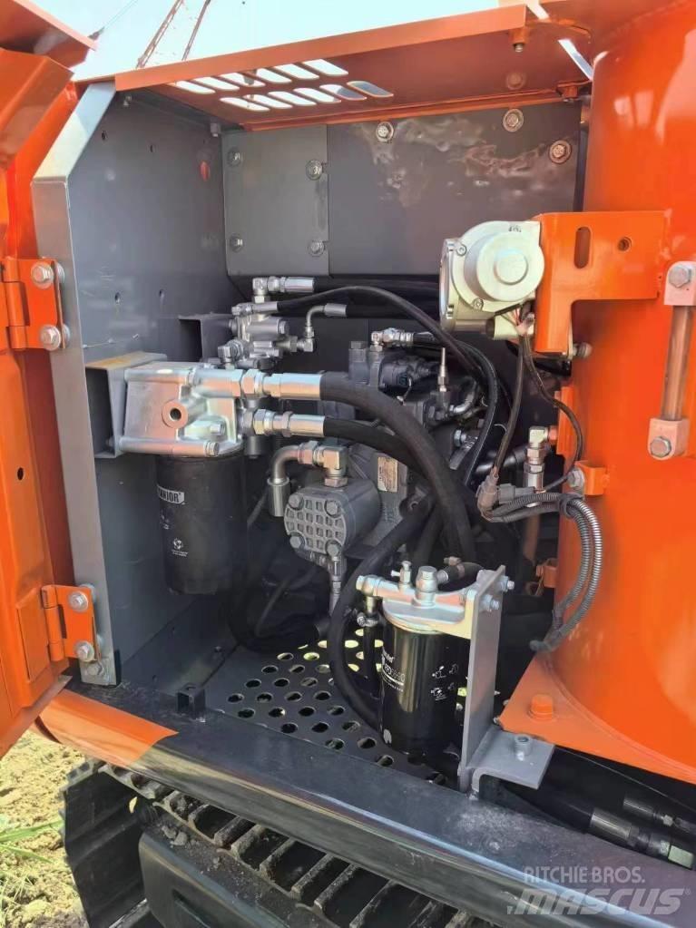 Hitachi ZX 120 Lánctalpas kotrók