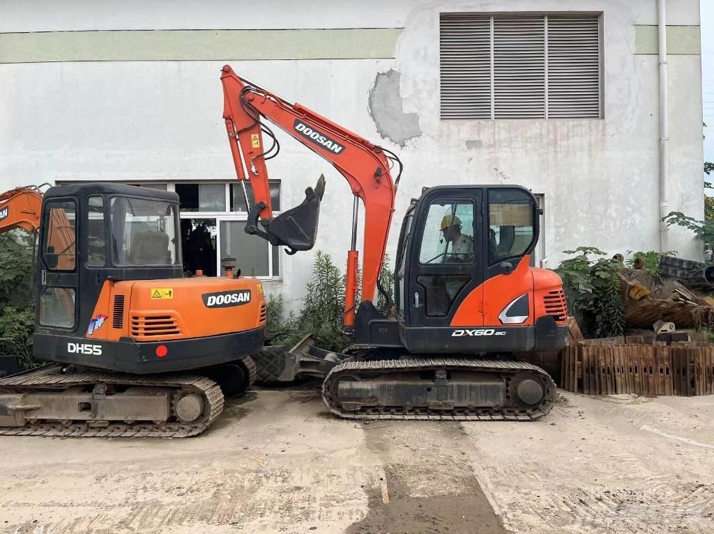 Doosan DX 60 Lánctalpas kotrók