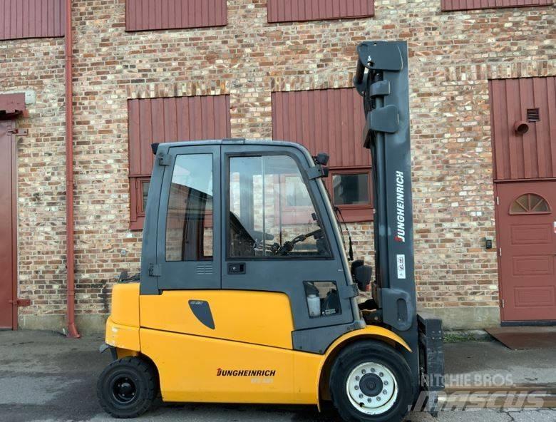 Jungheinrich EFG 550 Elektromos targoncák