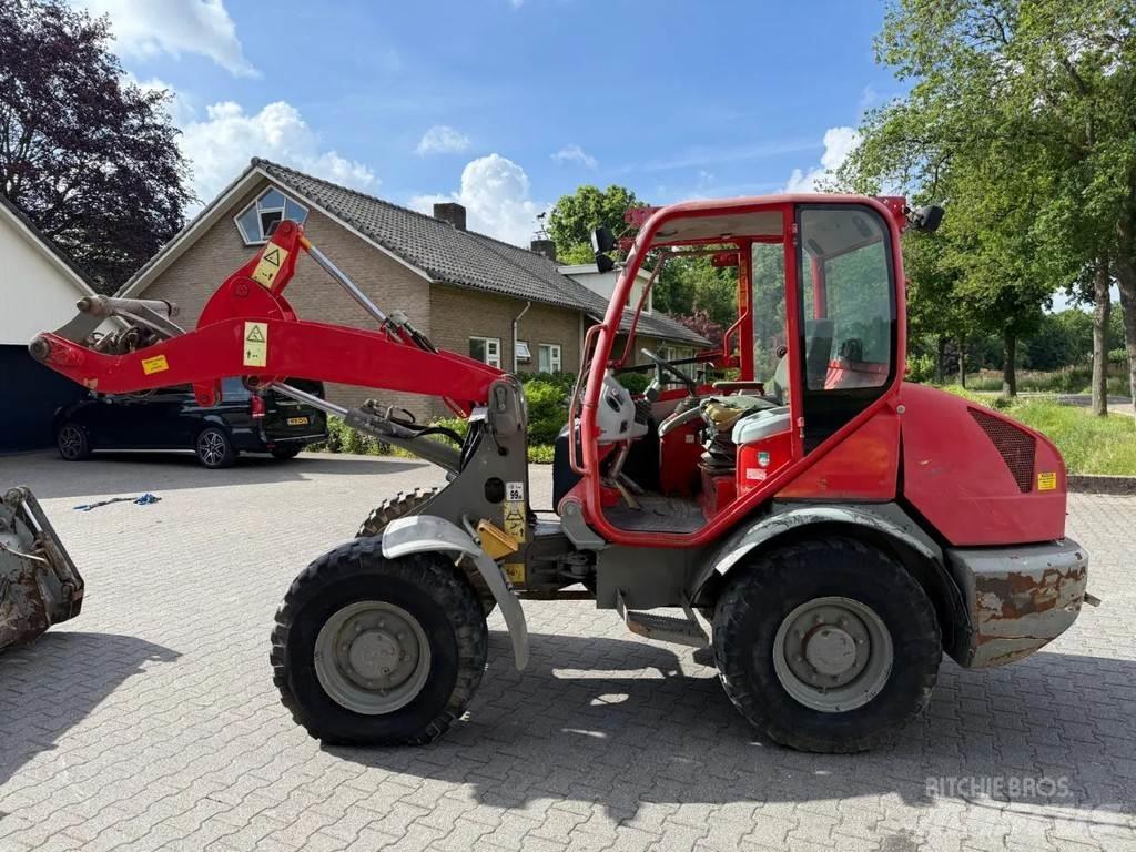 Komatsu WA70-5 Gumikerekes homlokrakodók
