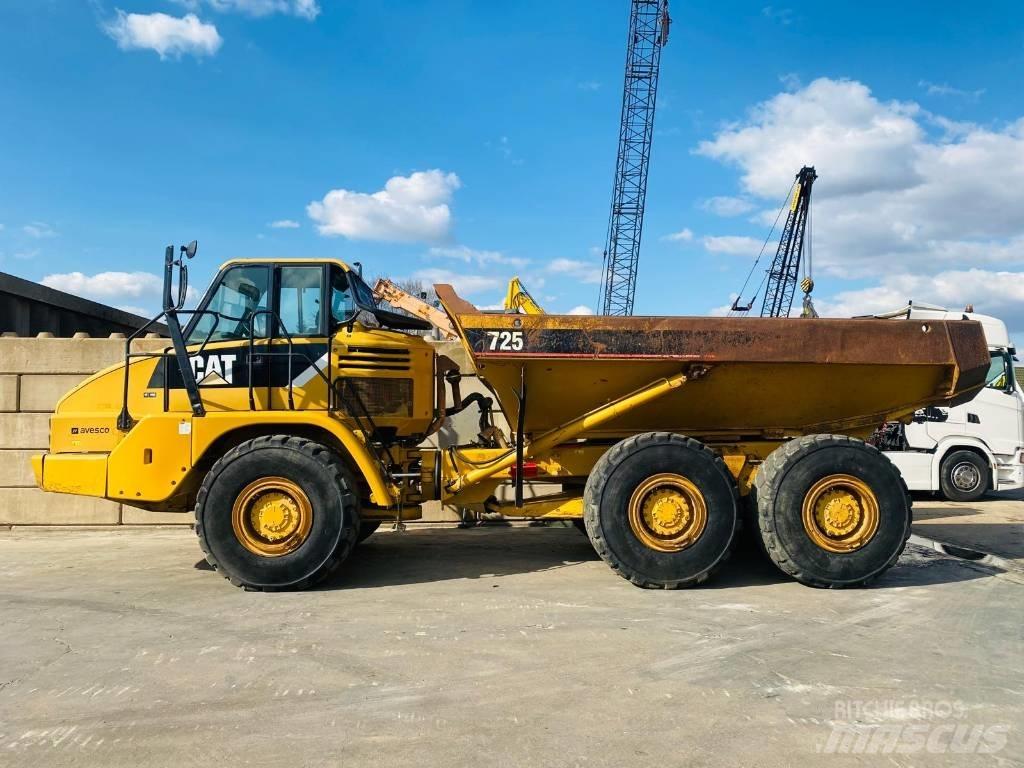CAT 725 Csuklósdömperek