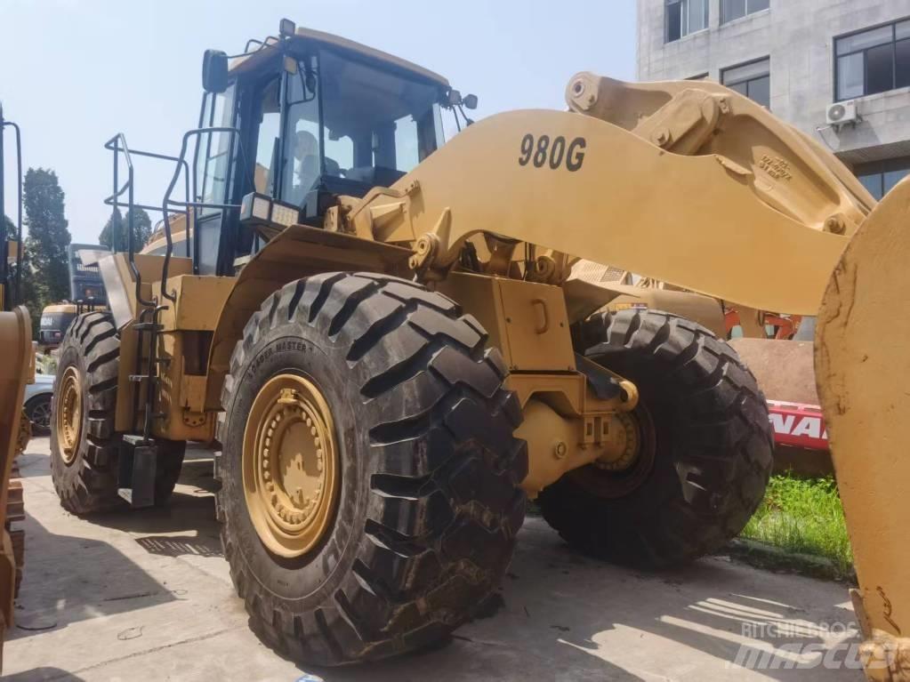 CAT 980 G Gumikerekes homlokrakodók