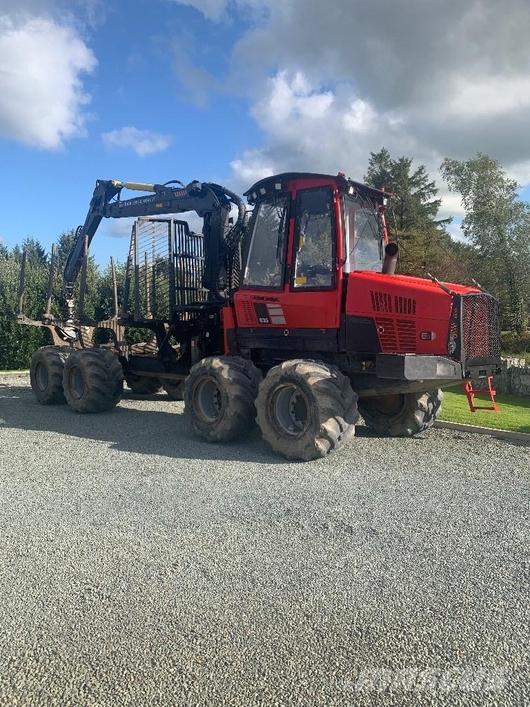 Komatsu 835 Kihordók