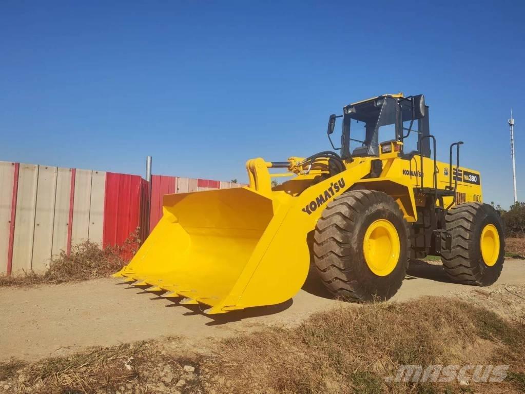 Komatsu WA 380 Gumikerekes homlokrakodók