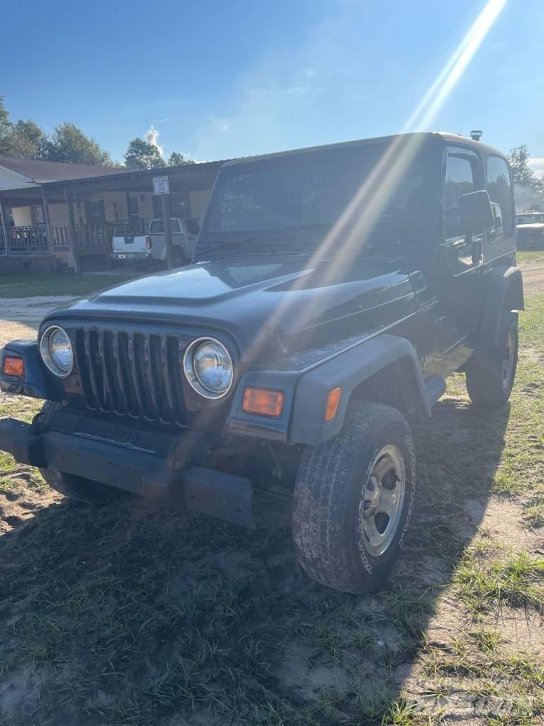 Jeep Wrangler Kistehergépjárművek