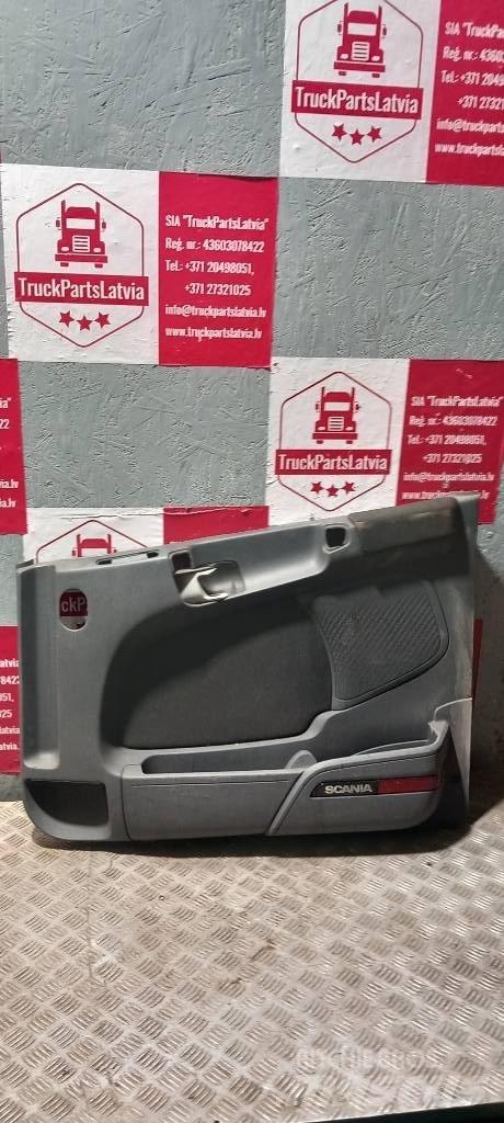 Scania R 440   1486790 Vezetőfülke és belső tartozékok