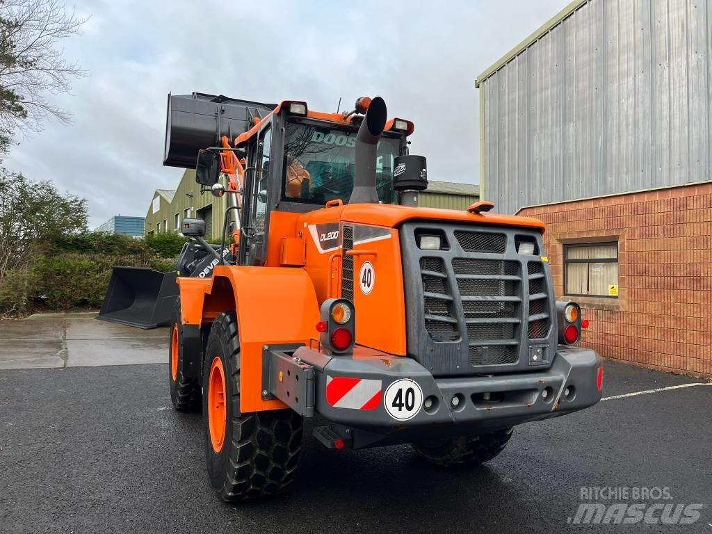 Doosan DL200-5 Gumikerekes homlokrakodók