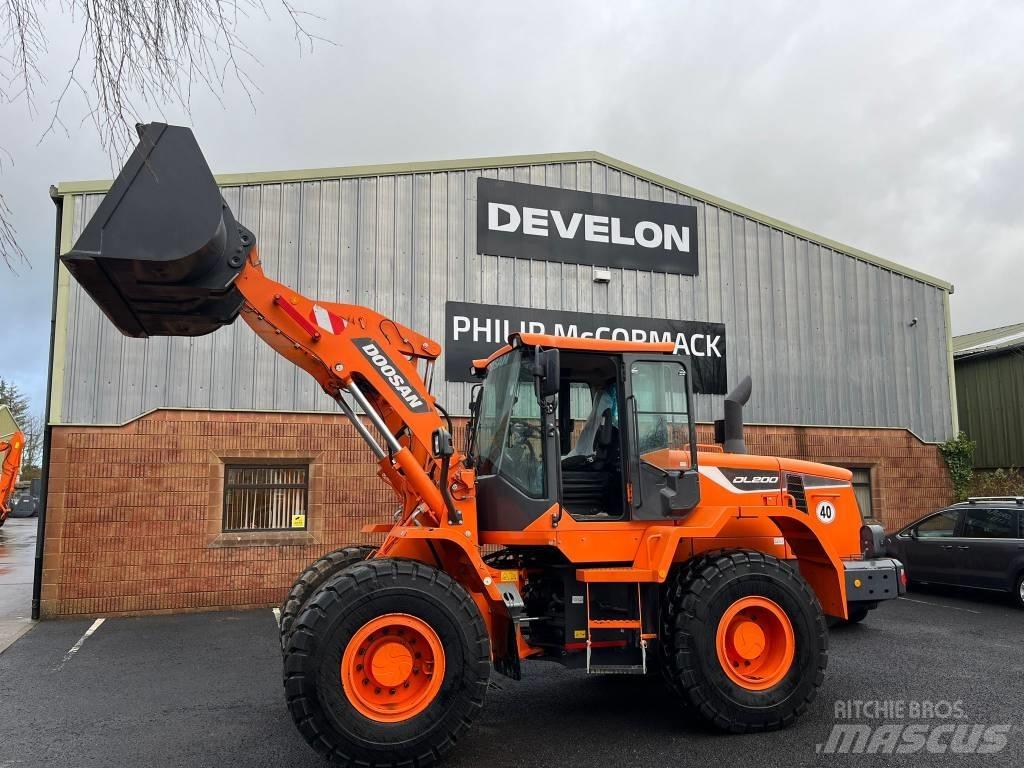 Doosan DL200-5 Gumikerekes homlokrakodók