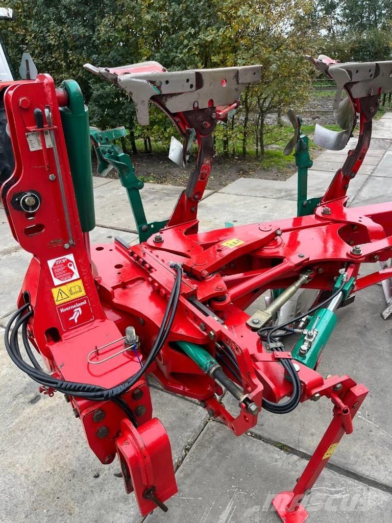 Kverneland LB100-300 Váltvaforgató ekék