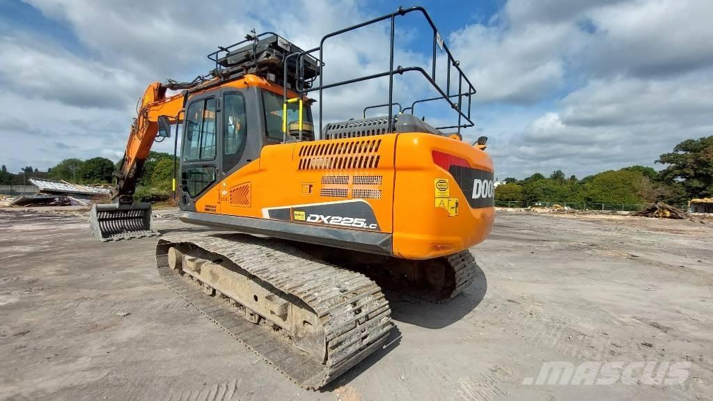 Doosan DX 225 LC Lánctalpas kotrók