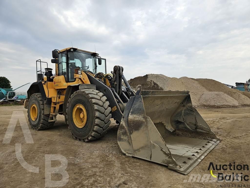 Volvo 150G Gumikerekes homlokrakodók