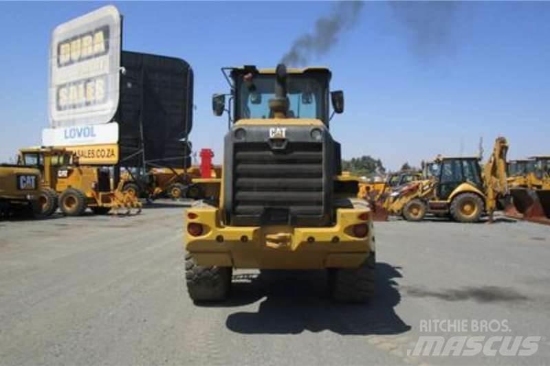 CAT 930K Gumikerekes homlokrakodók