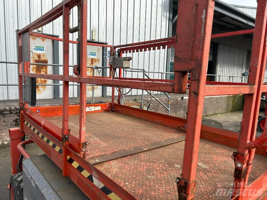 SkyJack SJ 6826 RT Ollós emelők