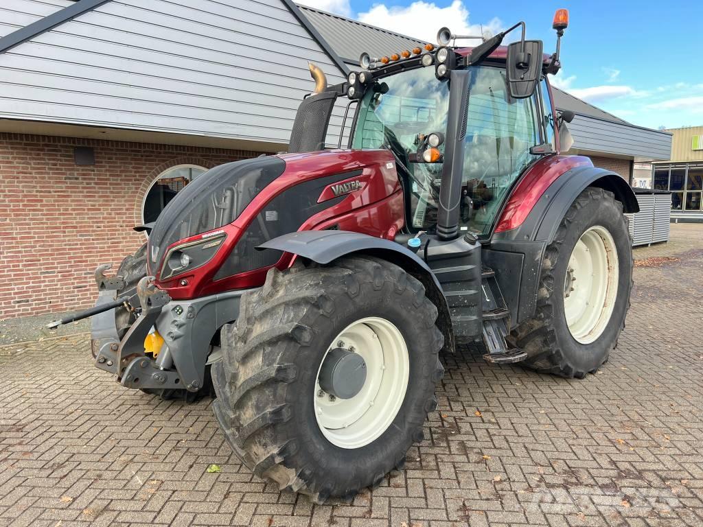 Valtra T 174 Versu Traktorok