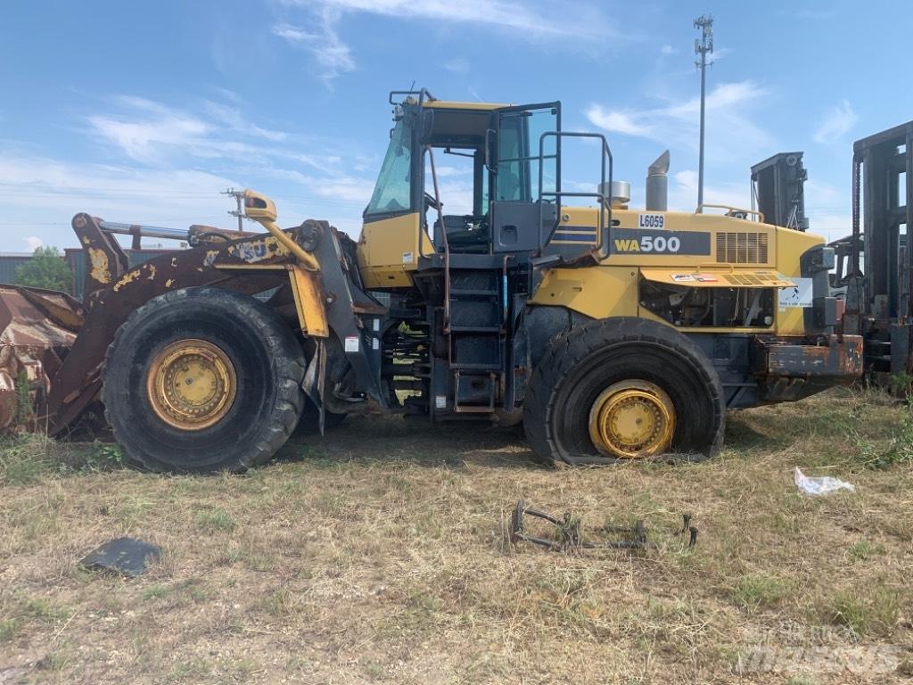 Komatsu WA 500 Gumikerekes homlokrakodók