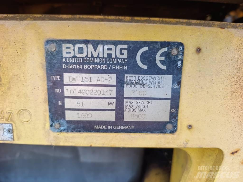 Bomag BW 151 AD-2 Ikerdobos hengerek