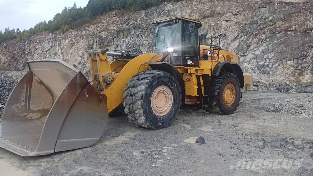 CAT 982 M Gumikerekes homlokrakodók