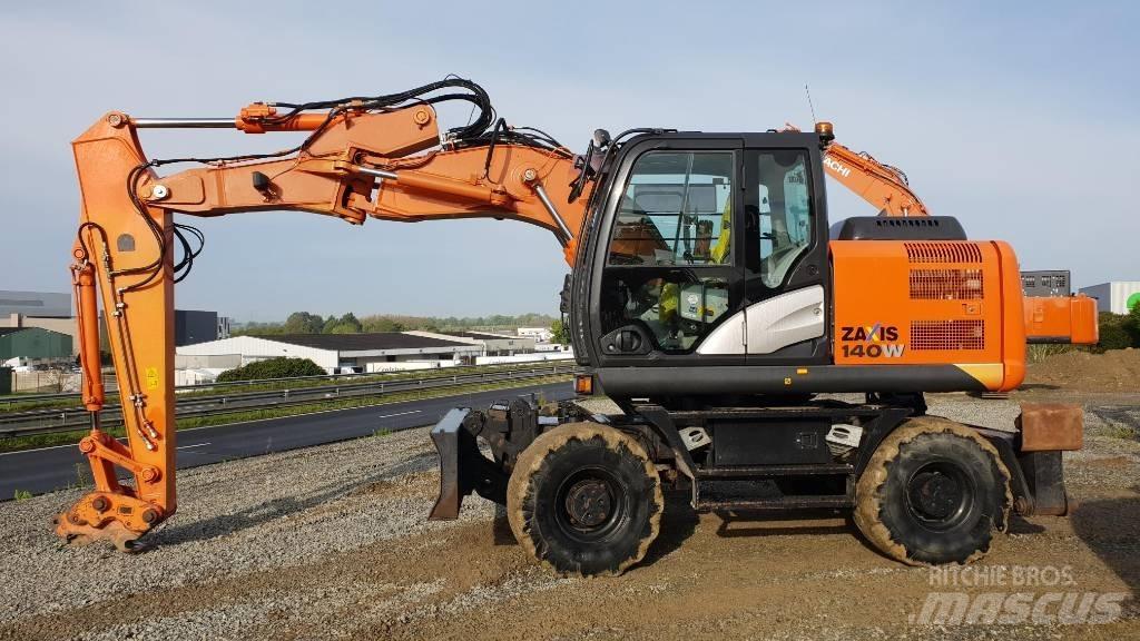Hitachi ZX140W-5B Gumikerekes kotrók