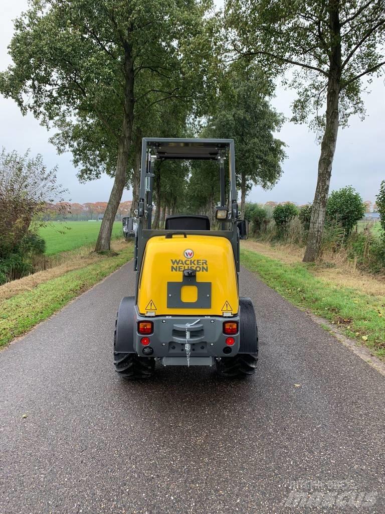 Wacker Neuson WL25 Gumikerekes homlokrakodók