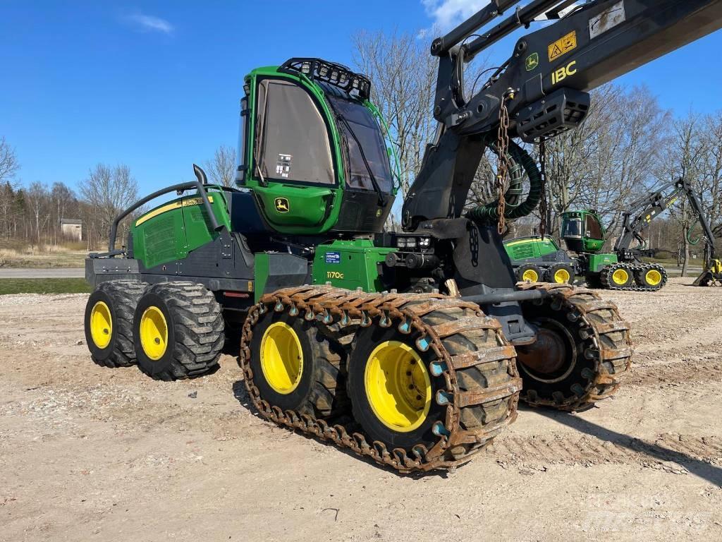John Deere 1170G Betakarítók