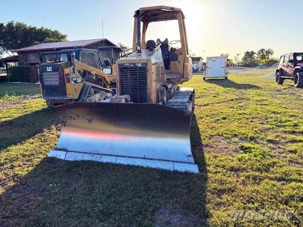 CAT D 3 G lánctalpas dózerek