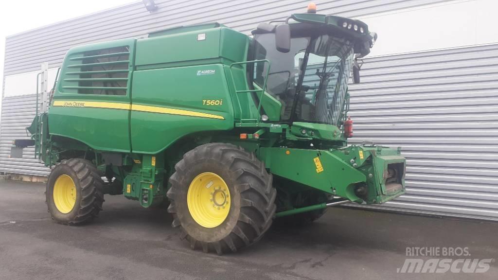 John Deere T 560 i Kombájnok
