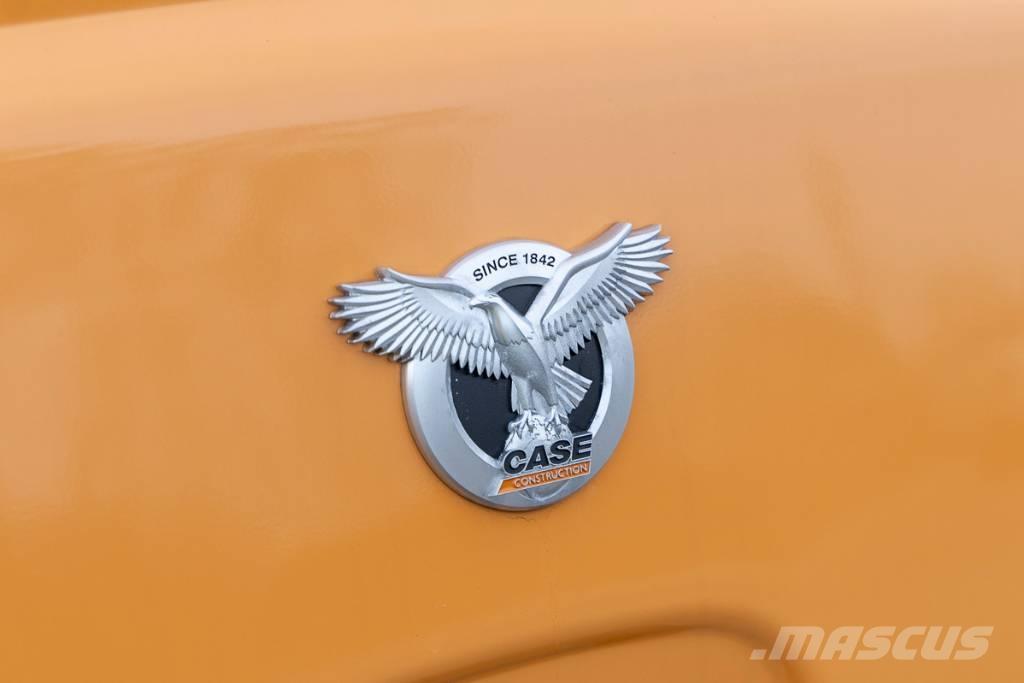 CASE 21 F Gumikerekes homlokrakodók