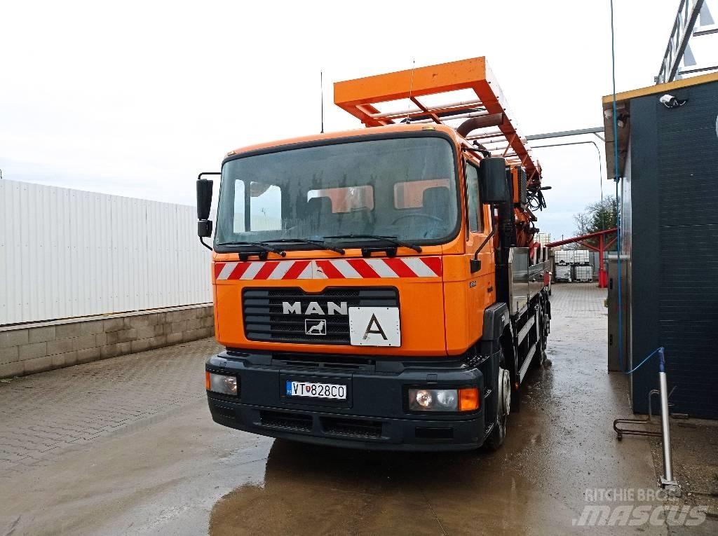MAN F 2001 Tartályos teherautók